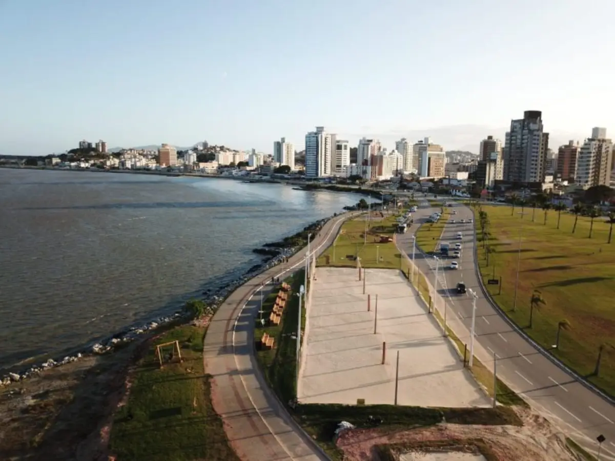 Avenida Beira-Mar Continental