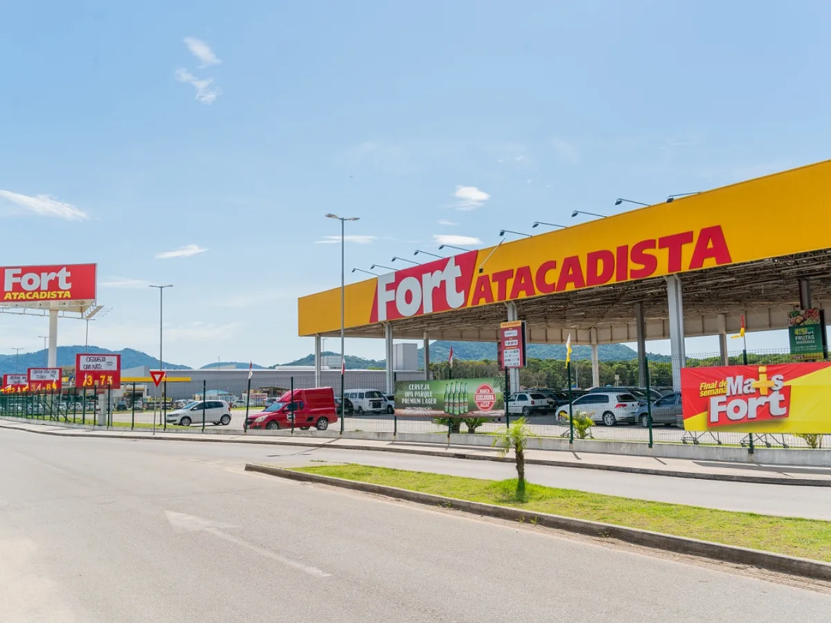 Supermercado promove feirão de empregos com 70 vagas em Florianópolis