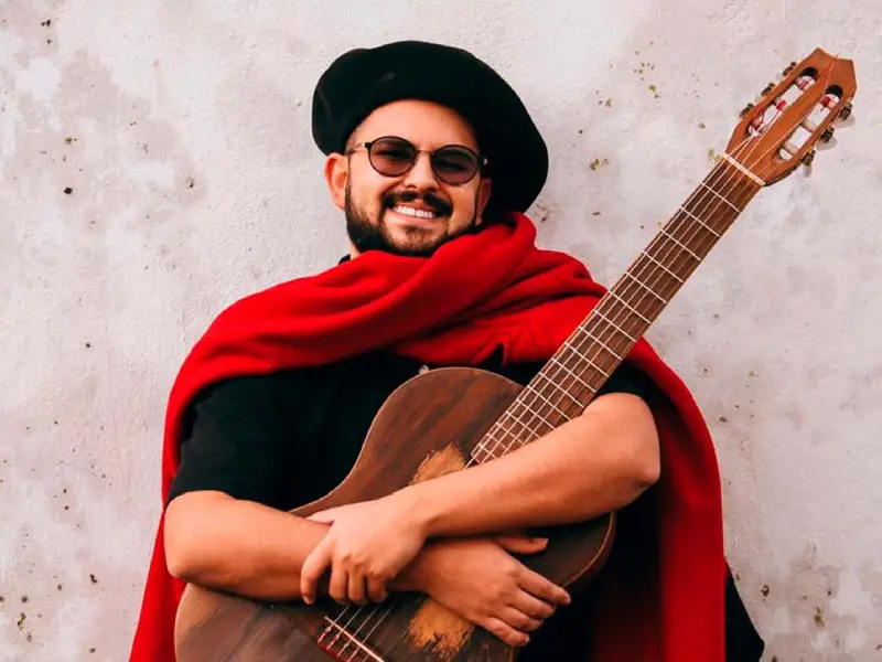Noite de Milongas e Chamamés embala o Porongo com violões & emoção