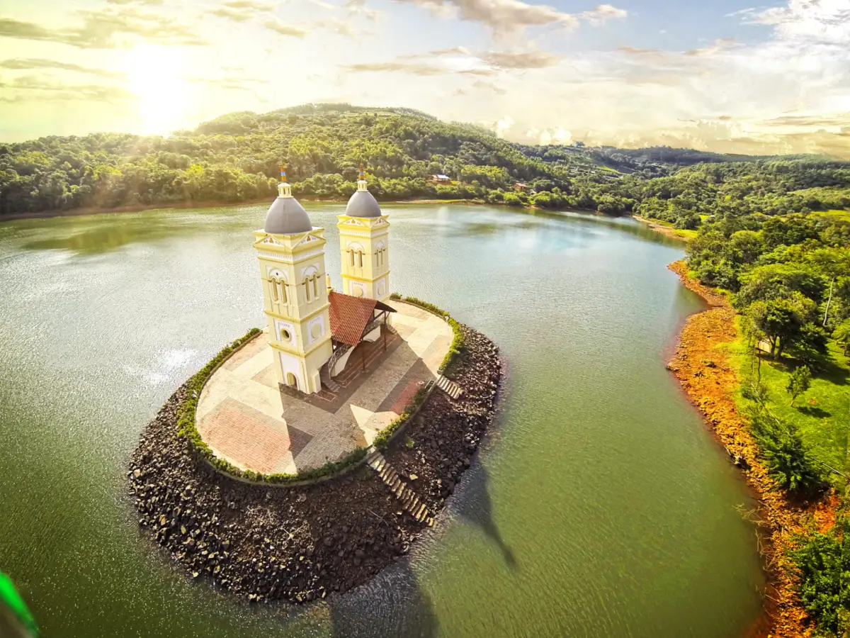 Turismo em Itá