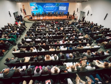 Assembleia Legislativa de Santa Catarina discute políticas públicas para ampliar o acesso à cannabis medicinal