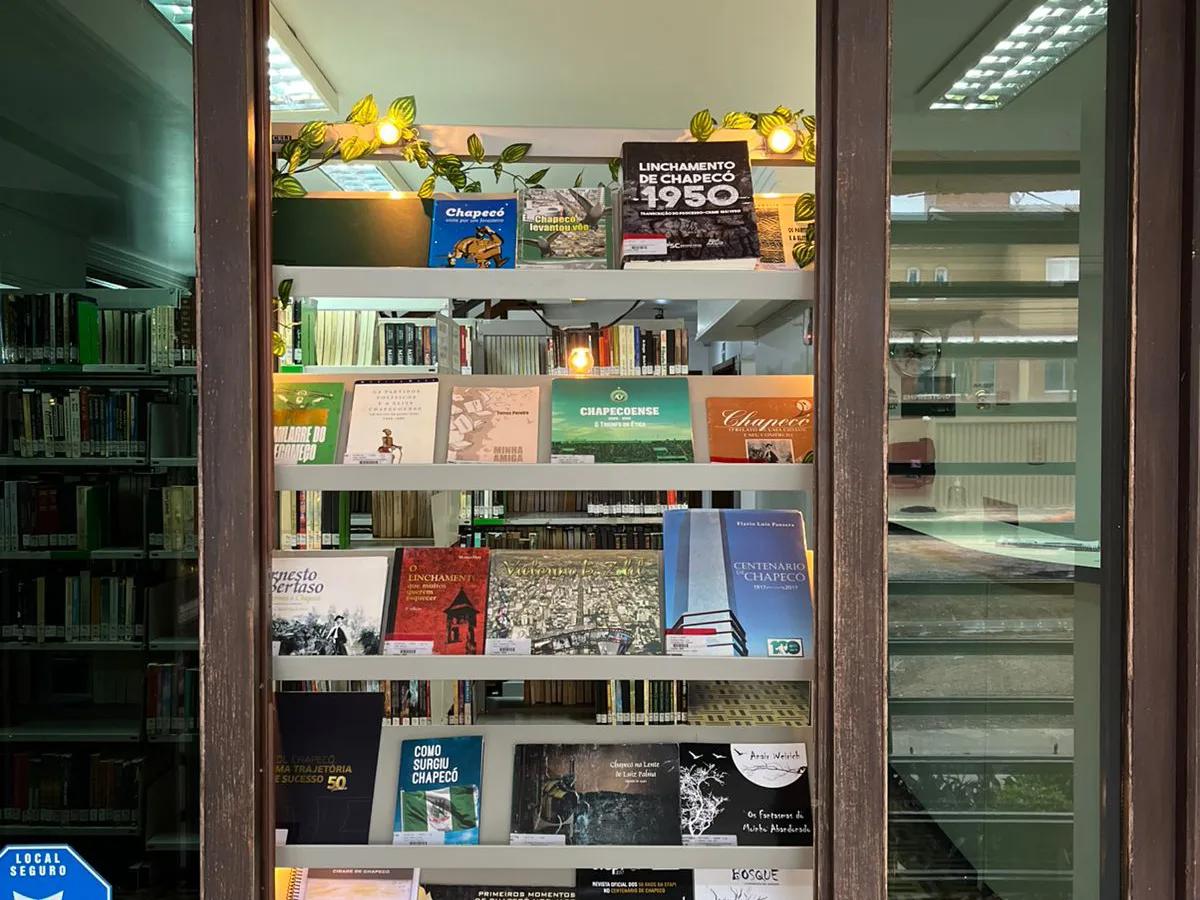 Biblioteca de Chapecó valoriza autores locais em projeto cultural que integra cultura e história