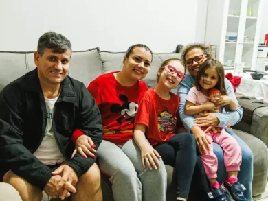 Graças ao curso do Bombeiro Mirim, a pequena Lara salva a vida da prima de 3 anos em São José