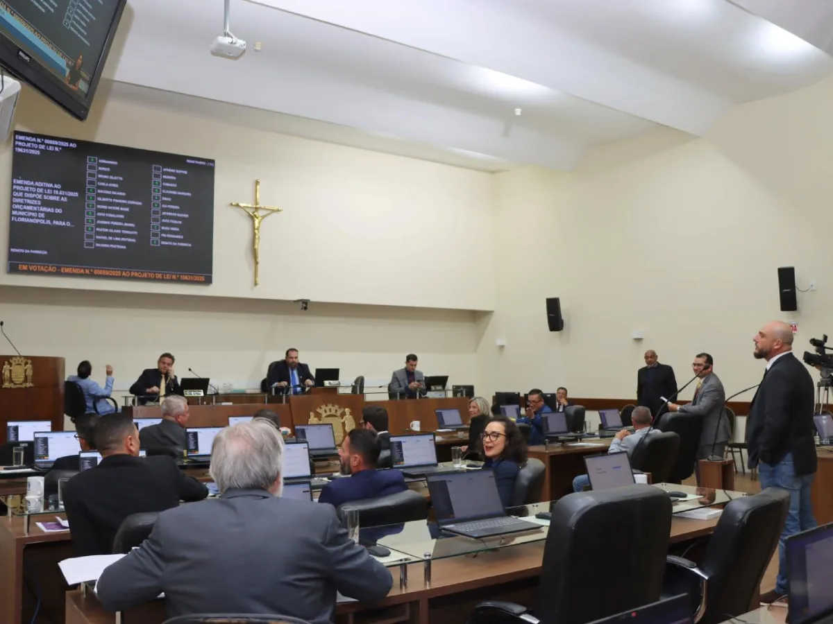 Câmara de Florianópolis aprova LDO 2026 para definir prioridades do orçamento municipal