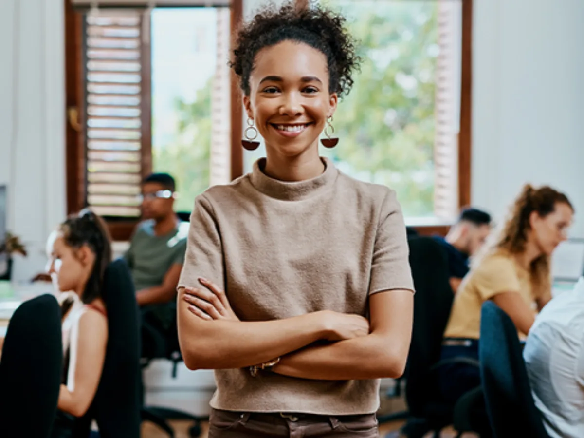 Emprego formal para jovens cresce 18,6% com novas contratações no primeiro semestre