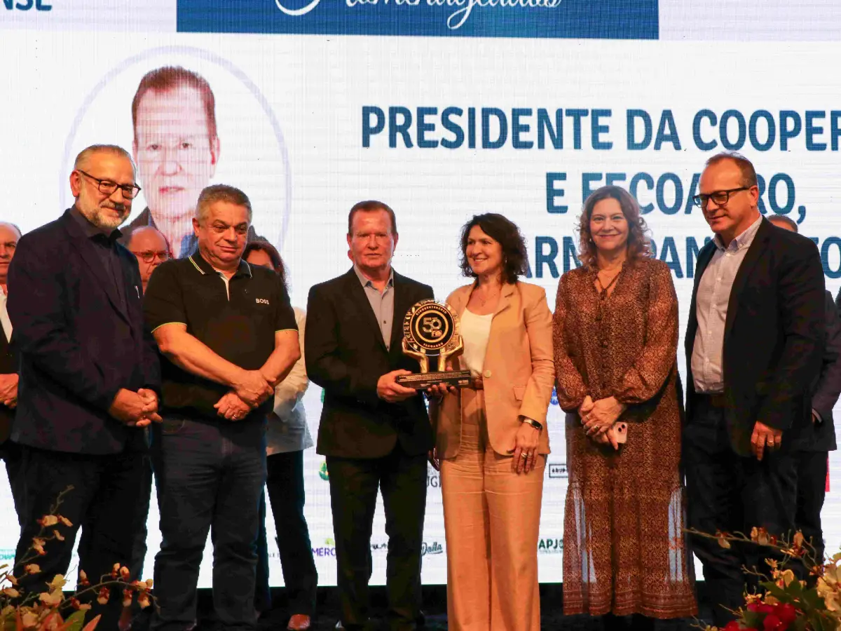 Profissionais da comunicação de Santa Catarina são homenageados no 16º Encontro da Imprensa Catarinense