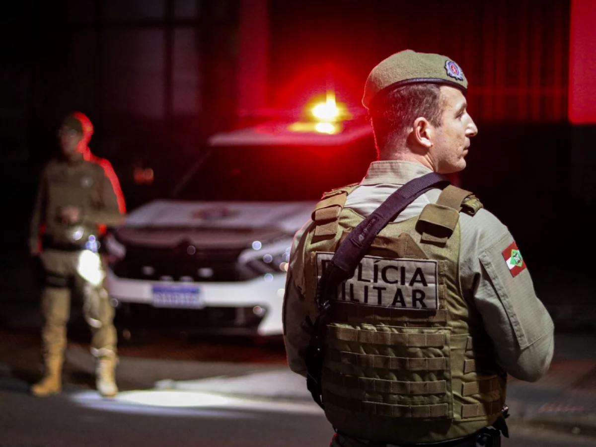 Mandados de prisão cumpridos pela Polícia Militar de Santa Catarina já ultrapassam seis mil neste ano de 2025
