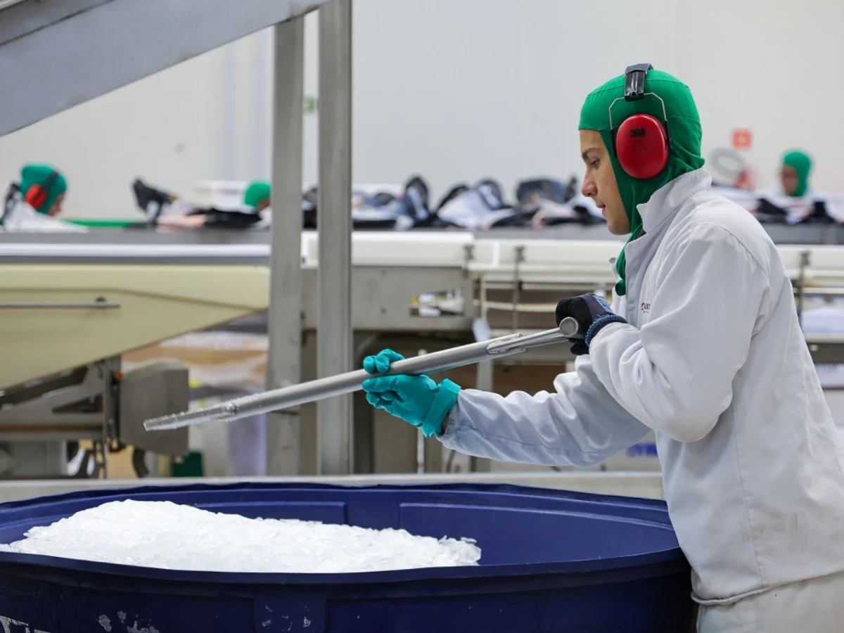 Mercado de trabalho industrial em Santa Catarina registra saldo positivo no primeiro semestre