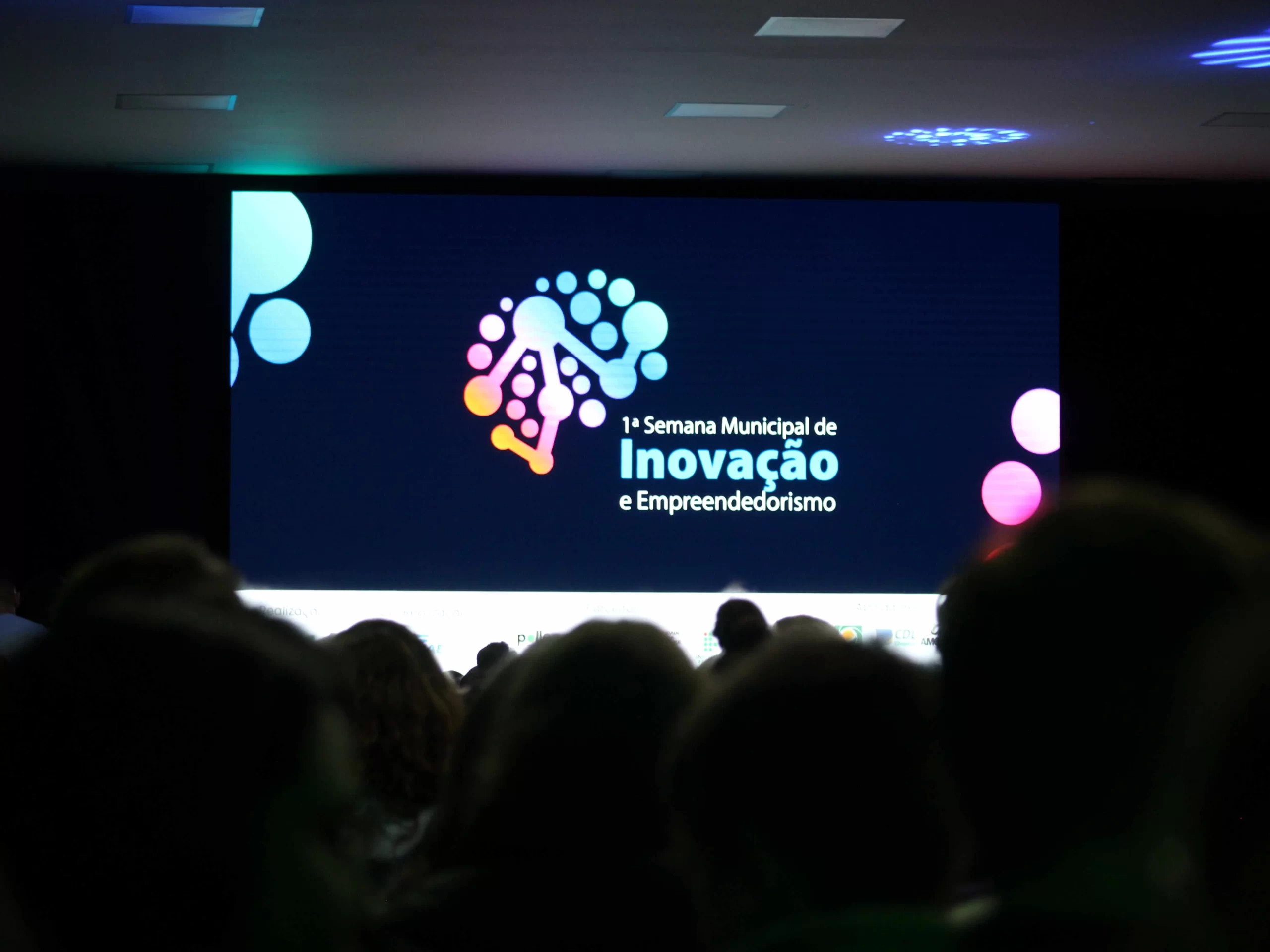 Pequenos empreendedores lotam imersão em IA e colocam Chapecó no mapa da inovação