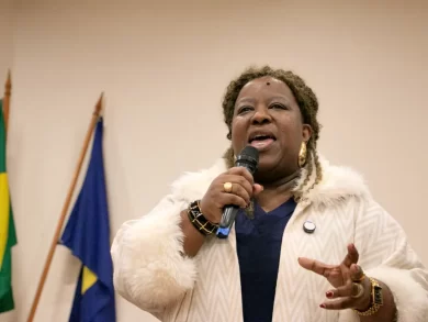 Em Santa Catarina Ministra Macaé Evaristo reforça seu compromisso com os Direitos Humanos
