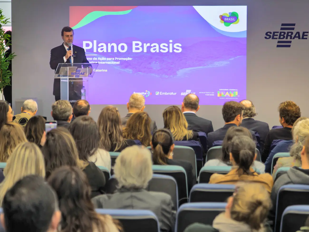 Plano Brasis chega a Santa Catarina com ações para impulsionar destinos no mercado global