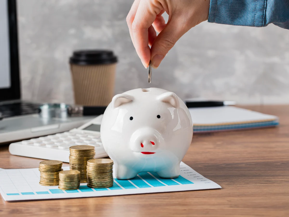 Educação financeira chega a escolas de Ensino Médio com conteúdo inovador e inclusivo