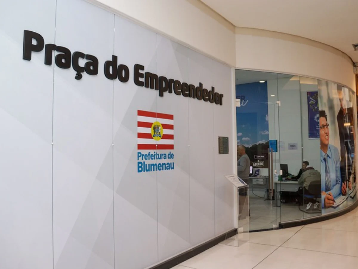 Praça do Empreendedor facilita a renegociação de débitos para micro e pequenas empresas em Blumenau