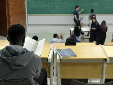 Estudantes podem transformar ideias em negócios inovadores com o Programa Supernova