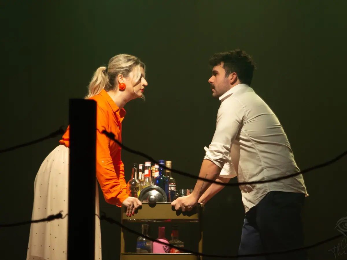 Teatro Camarim recebe “Entre Nós”, espetáculo da CENA3 Cia. de Teatro