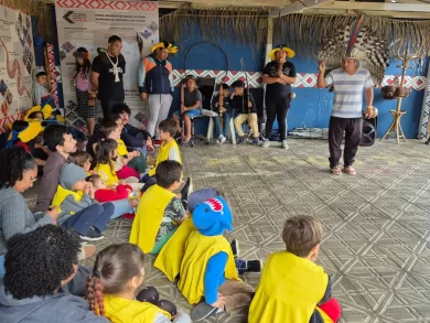 Visitação de escolas no Goj Ta Sá fortalece a cultura indígena em Florianópolis