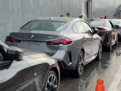Porto de Itajaí recebe 712 carros de luxo trazidos pelo navio Brasília Highway