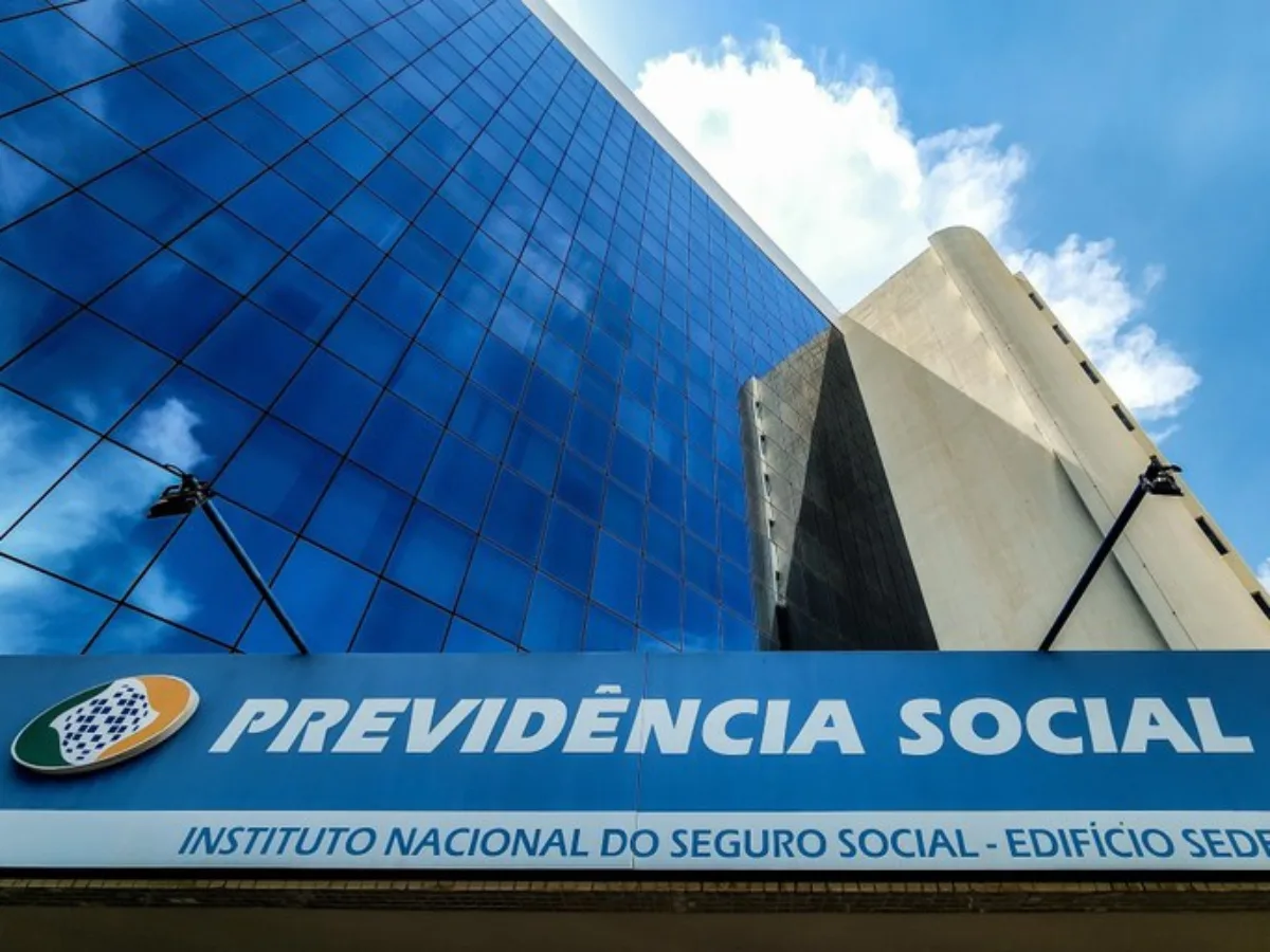 Aposentados e pensionistas recebem mais de R$ 33 milhões de descontos devolvidos