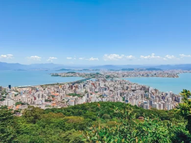 Cidades catarinenses se destacam no Ranking Connected Smart Cities 2025