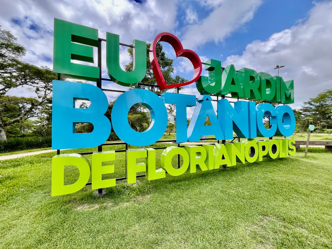 Conheça destinos com jardins botânicos que preservam espécies brasileiras