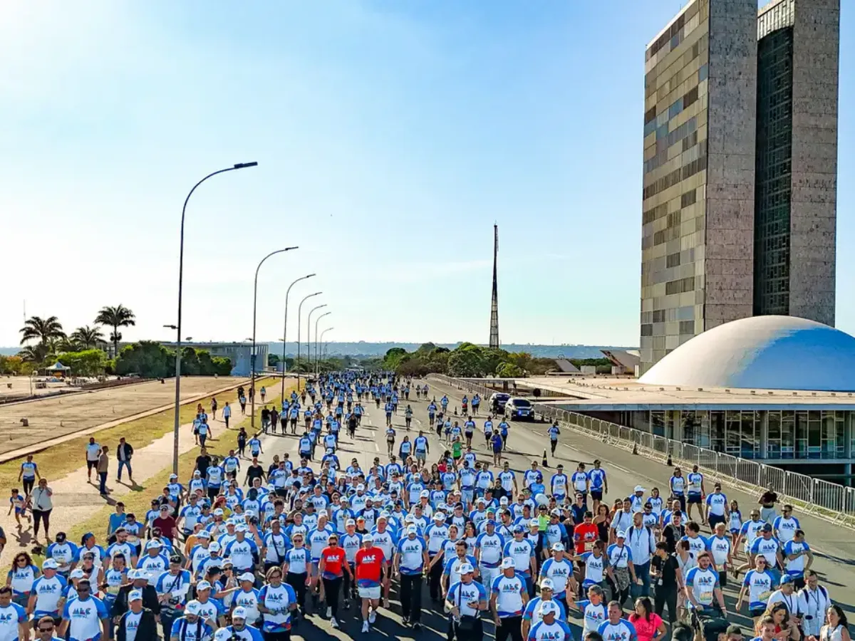 Lula celebra 95 anos do Ministério da Educação com educação e esporte