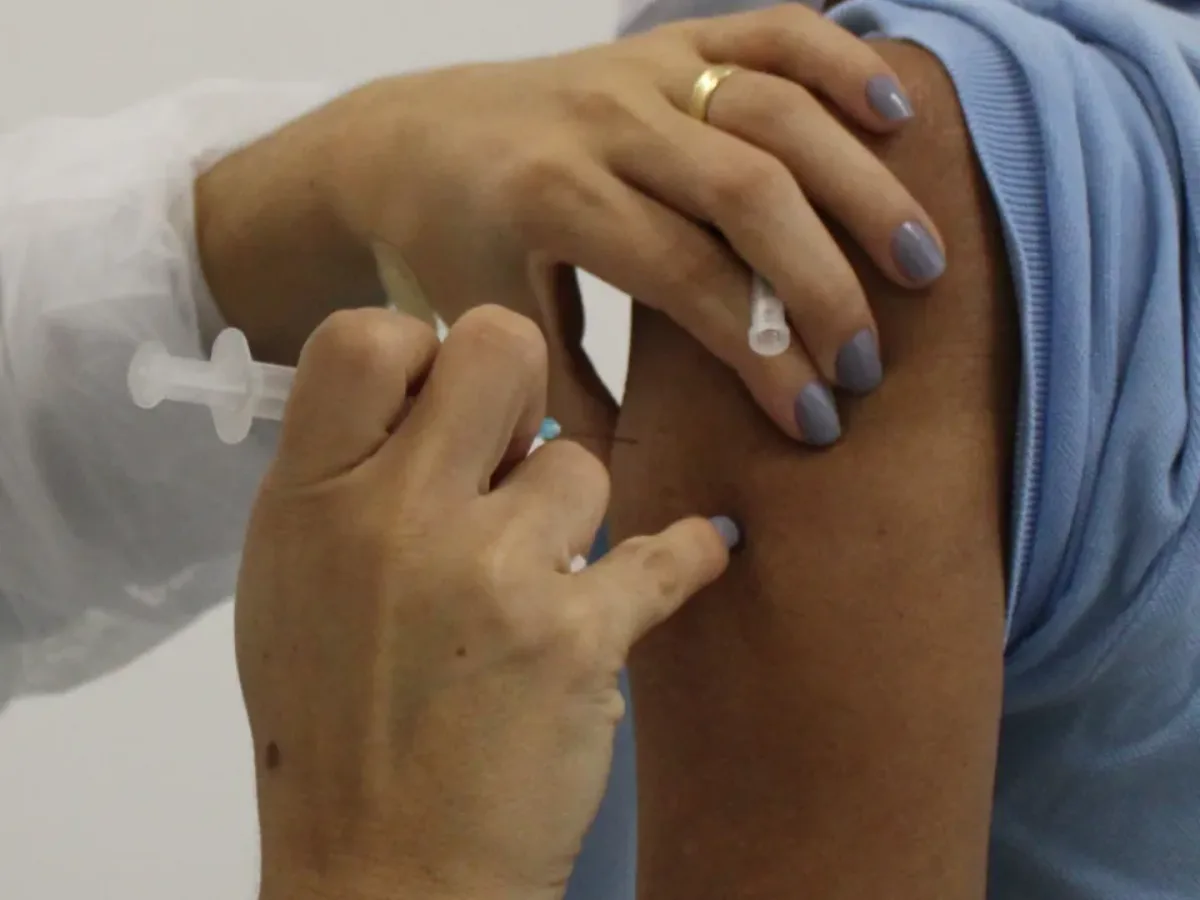 Prefeitura de São José reforça a importância da vacinação contra o HPV em adolescentes