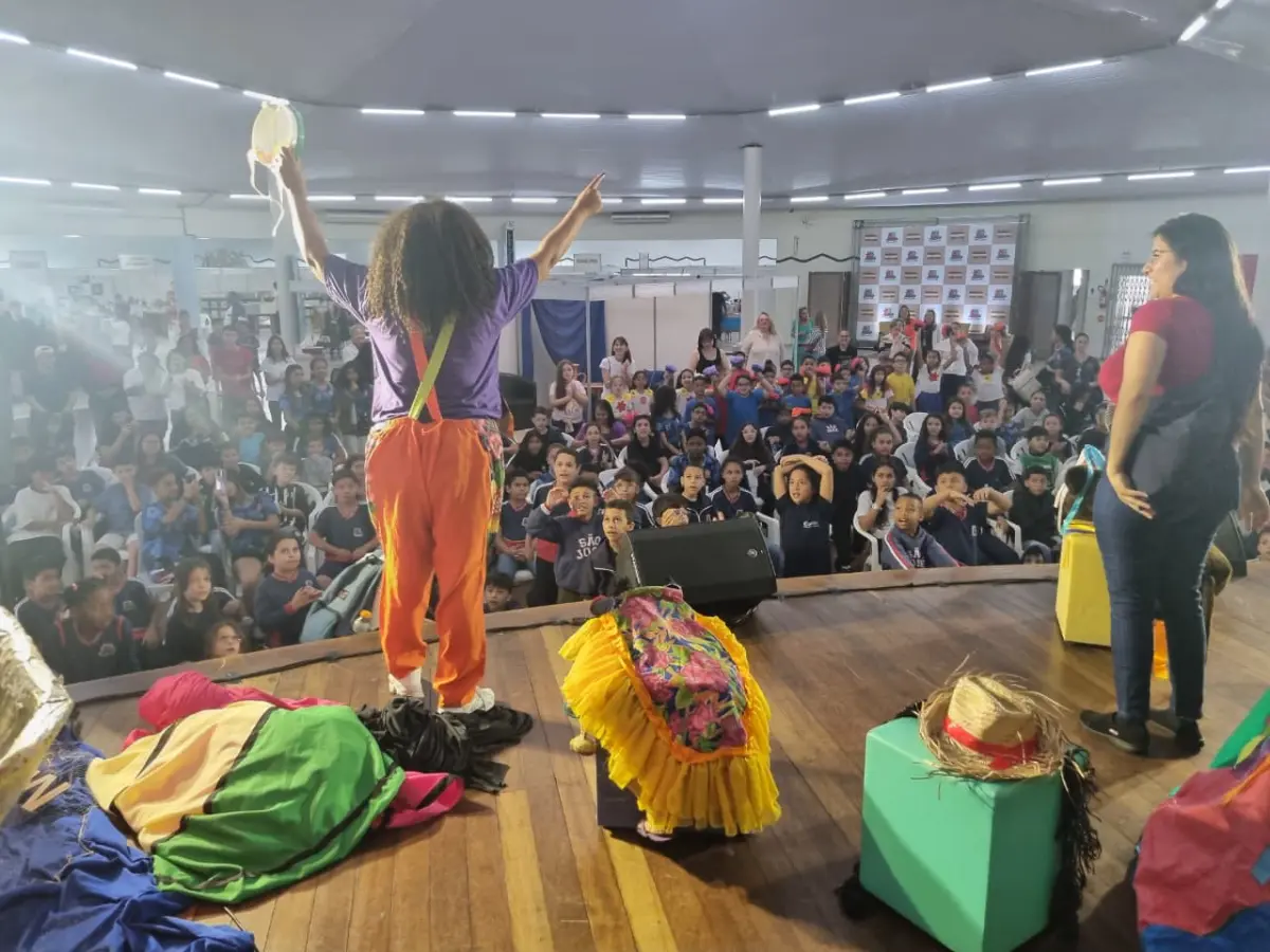 Bienal do Livro de São José reúne arte, literatura e inclusão social