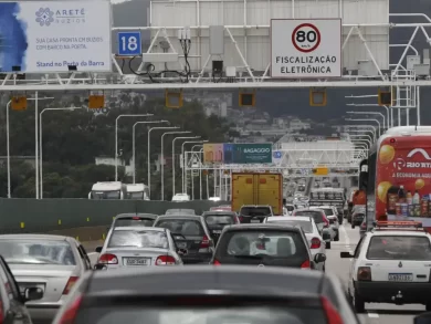 Pesquisa mostra que o carro é o principal meio de transporte diário