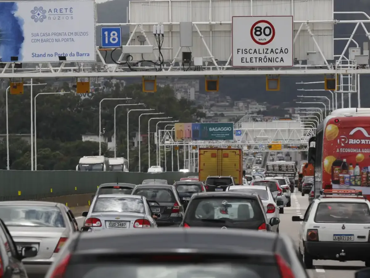Pesquisa mostra que o carro é o principal meio de transporte diário