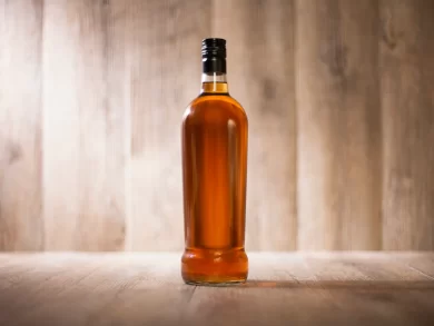 Procon de São José alerta consumidores sobre bebidas alcoólicas adulteradas