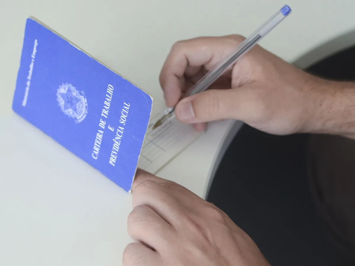 Feirão de emprego em Palhoça oferece oportunidades para diferentes setores
