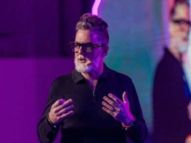 RD Summit: Neil Redding discute futuro da IA nos negócios
