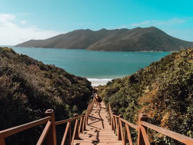 Brasil deve receber 9 milhões de turistas estrangeiros até o final de 2025