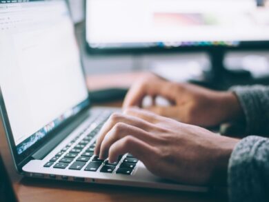 Empresários e profissionais liberais investem em comunicação para os negócios