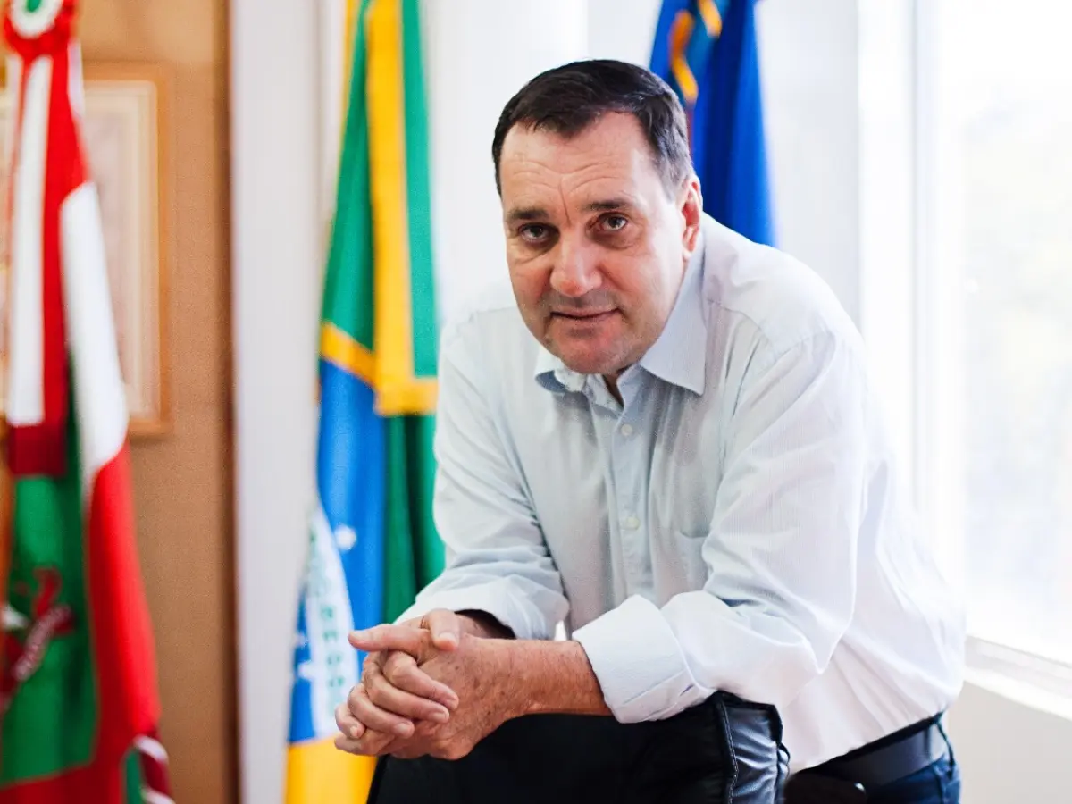 Ex-reitor da UFSC será homenageado pelo MEC por serviços à educação