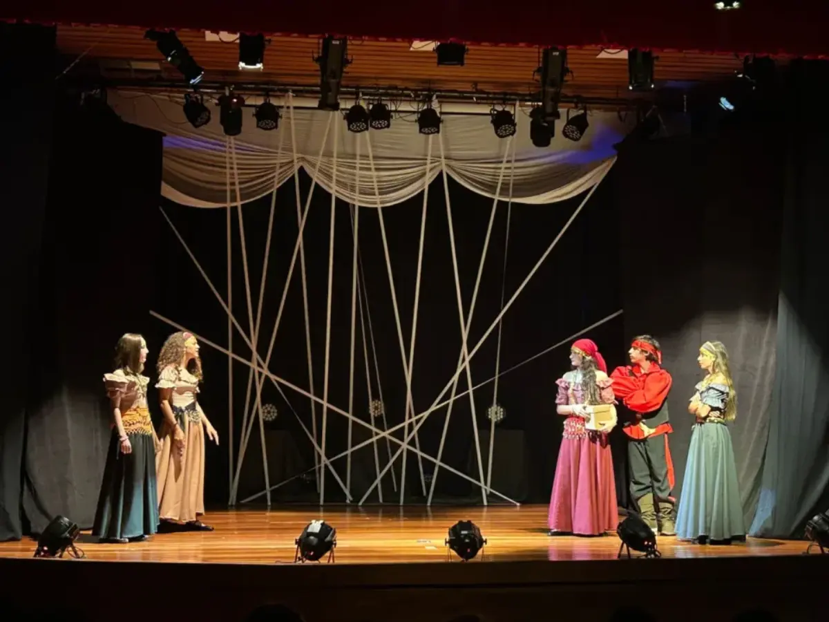Inscrições para utilização dos teatros municipais de São José avançam com novo edital