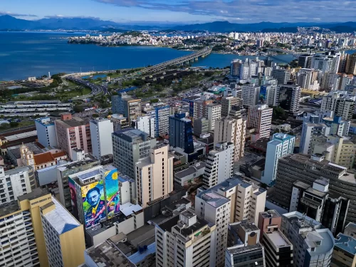 Vista aerea centro florianopolis floripa Mural em Homenagem a Franklin Cascaes FOTO Allan Carvalho pmf 03