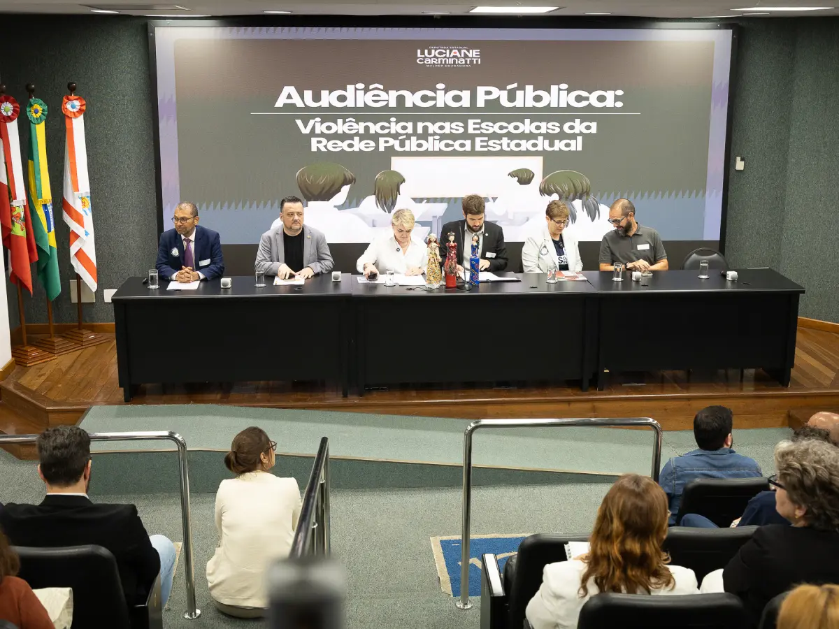 Enfrentamento da violência contra educadores ganha novo impulso na Alesc