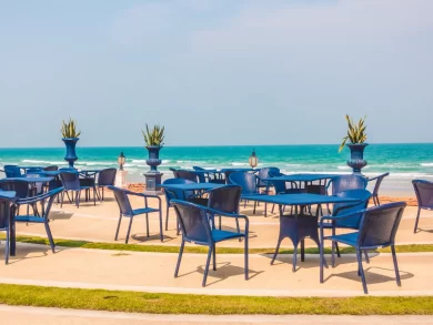 Florianópolis regulamenta a faixa de areia por restaurantes para o verão 2025/2026