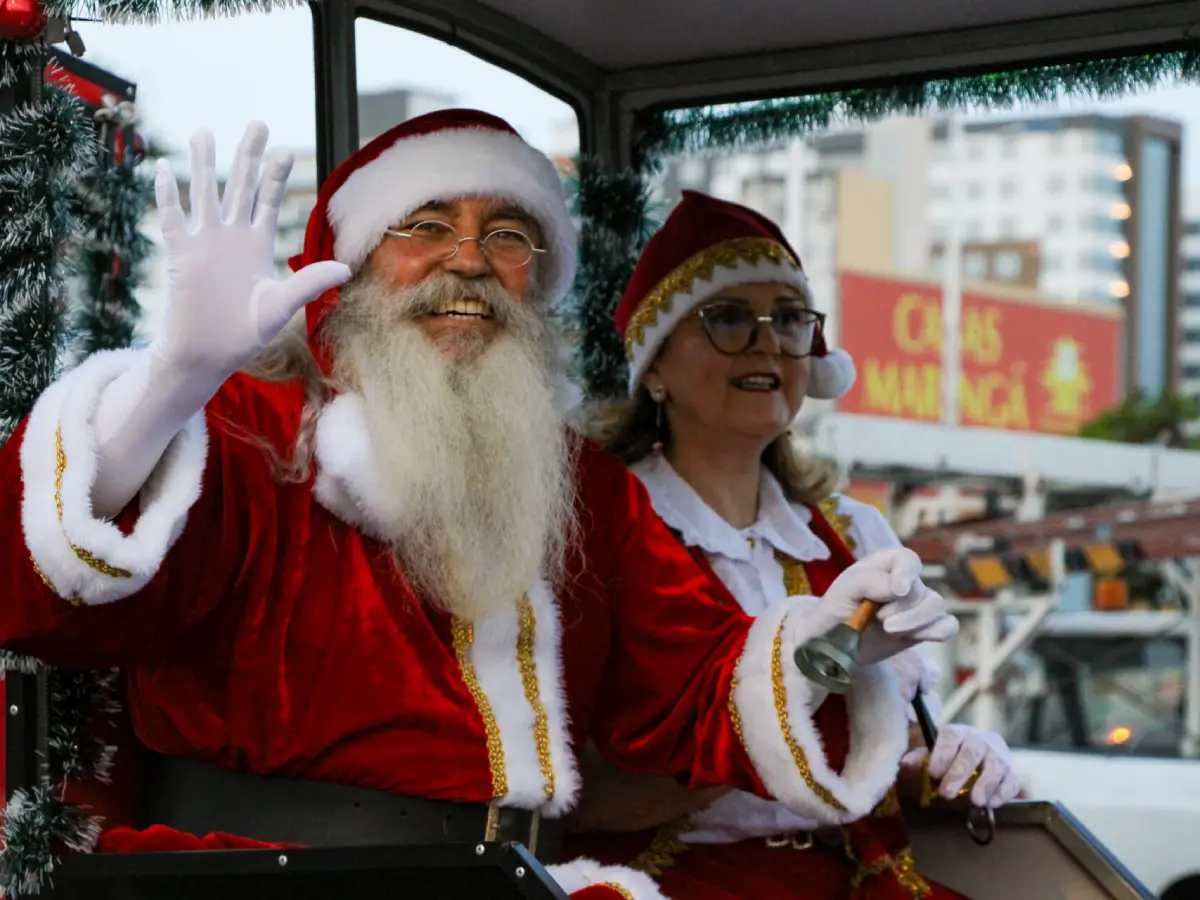 Caravana do Noel inicia visitas aos bairros e leva magia natalina a São José