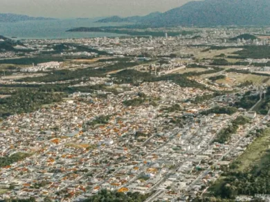 Leilão de terrenos em área industrial de São José arrecada mais de R$ 4 milhões