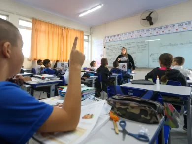 Matrículas na rede estadual de ensino de SC exigem documentação completa