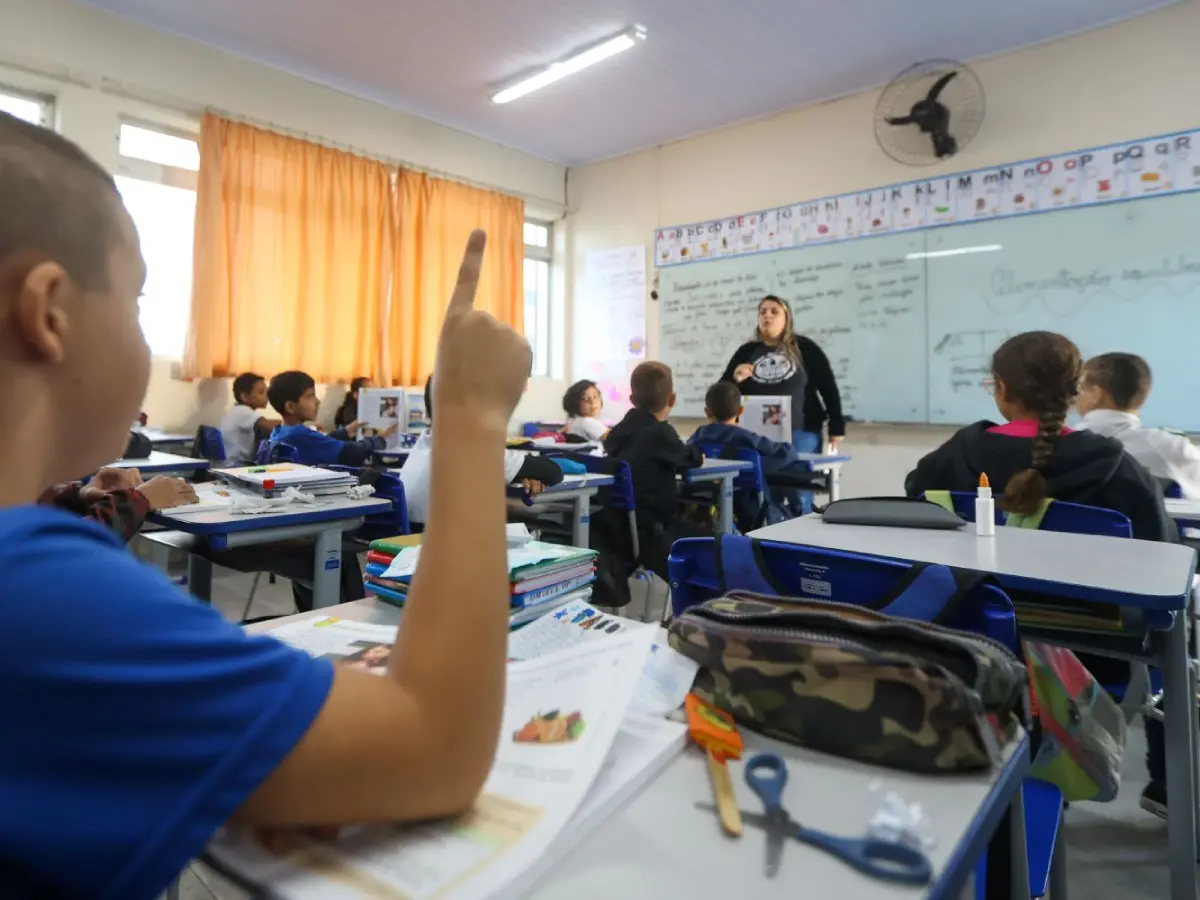 Matrículas na rede estadual de ensino de SC exigem documentação completa
