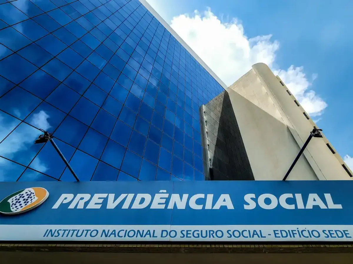 Governo prorroga o prazo para pedido de ressarcimento do INSS até 2026