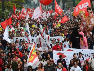 Isenção do IR é aprovada e comemorada como vitória histórica pelos sindicatos