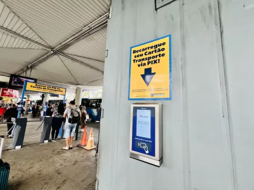 Passageiros já podem fazer recarga do cartão transporte via PIX no TICEN em Florianópolis