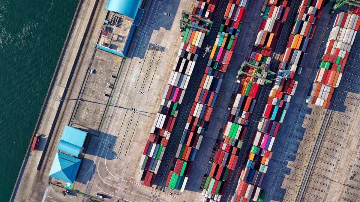 Tendências de supply chain para 2026 apontam adaptação a cenário multipolar