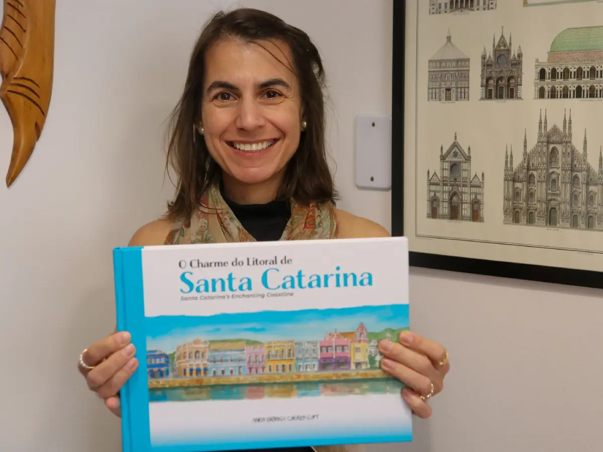 Aquarelas que contam histórias: artista manezinha lança livro sobre o litoral de Santa Catarina