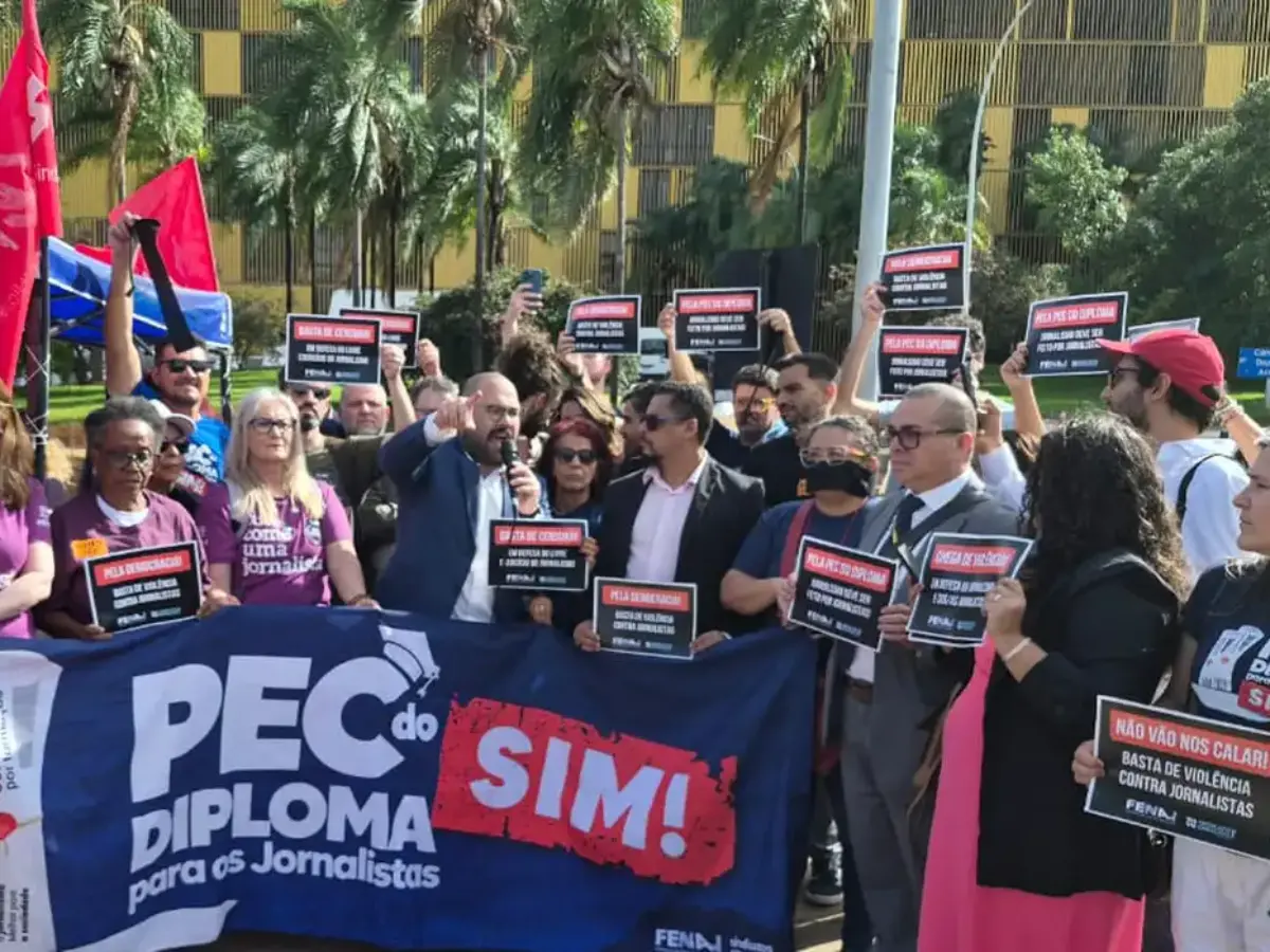 Jornalistas protestam contra censura e relatos de agressões na Câmara