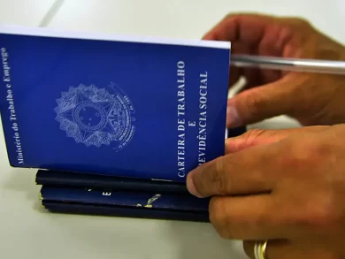 Governo confirma salário mínimo de R$ 1.621 a partir de janeiro de 2026